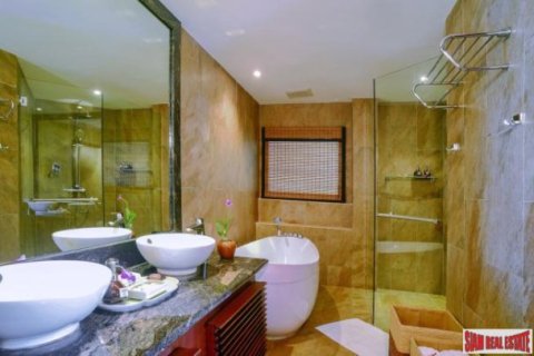 4 bedrooms Villa in Ko Samui, Thailand No. 96254 16