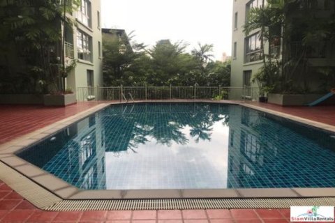 2 bedrooms Villa in Bangkok, Thailand No. 96883 3