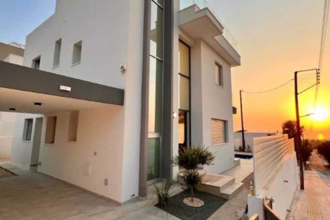 Вилла с 3 спальнями в Хлорака, Кипр №84071 11