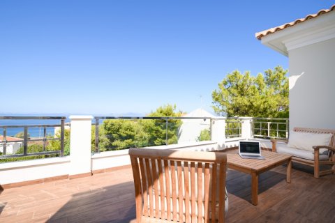6 bedrooms Villa in Markopoulo Mesogaias, Greece No. 109639 3