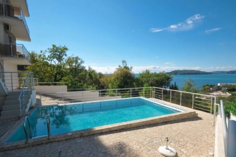 1 bedroom Apartment in Budva, Montenegro No. 66833 1