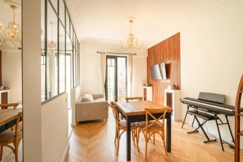 1 bedroom Apartment in Nice, France No. 100320 1