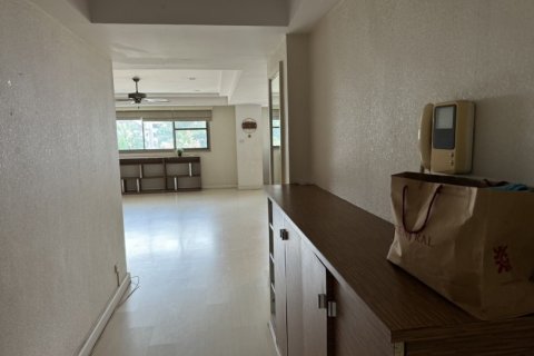 3 bedrooms Apartment in Bangkok, Thailand No. 97443 9