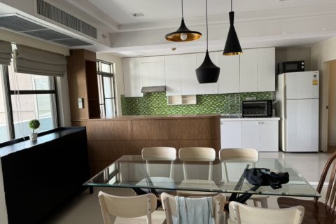 3 bedrooms Apartment in Bangkok, Thailand No. 97443 10