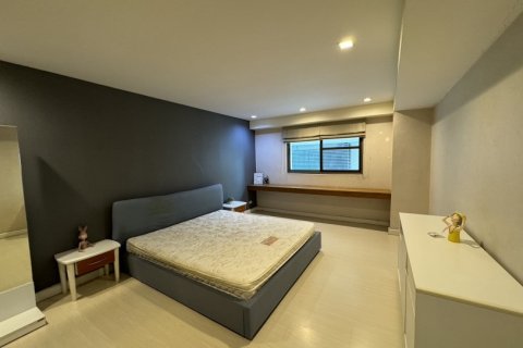 3 bedrooms Apartment in Bangkok, Thailand No. 97443 19