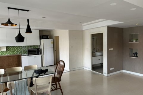 3 bedrooms Apartment in Bangkok, Thailand No. 97443 11