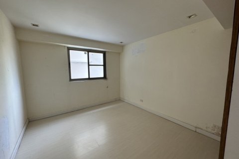 3 bedrooms Apartment in Bangkok, Thailand No. 97443 25