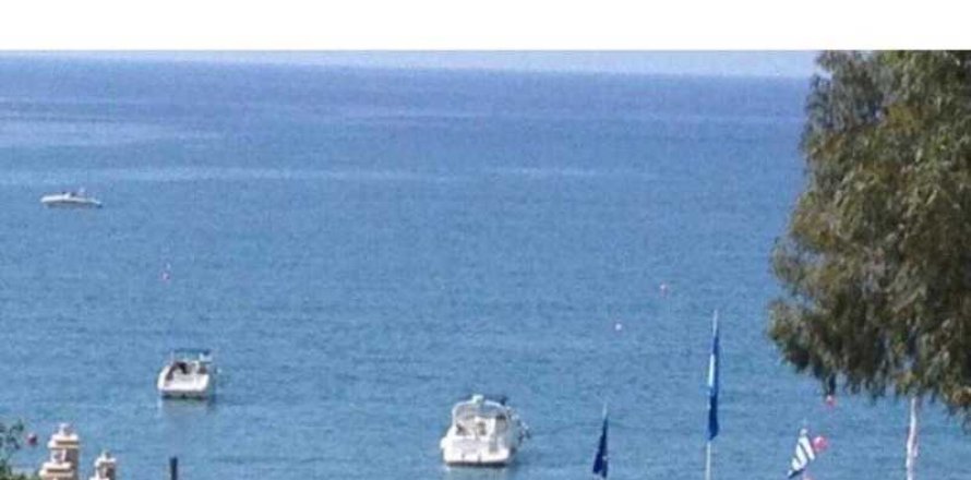 5 bedrooms Villa in Agios Tychonas, Cyprus No. 39385