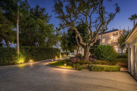 Вилла с 7 спальнями в Tan Xuan, Вьетнам №27561 13