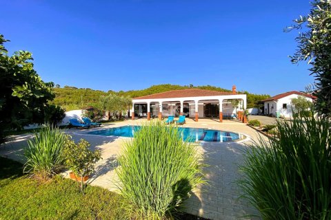 3 dormitorios Villa en Fethiye, Turkey No. 125472