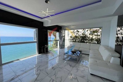 3 bedrooms Penthouse in Germasogeia, Cyprus No. 82245 1