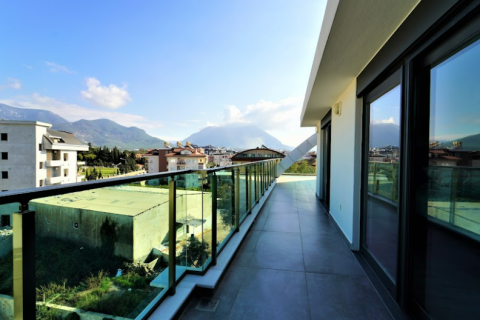 5 rooms Apartment in Oba, Turkey No. 21662