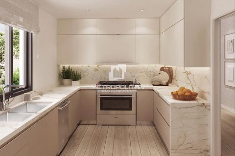 4 bedrooms Townhouse in Le Loi, Vietnam No. 93919 3