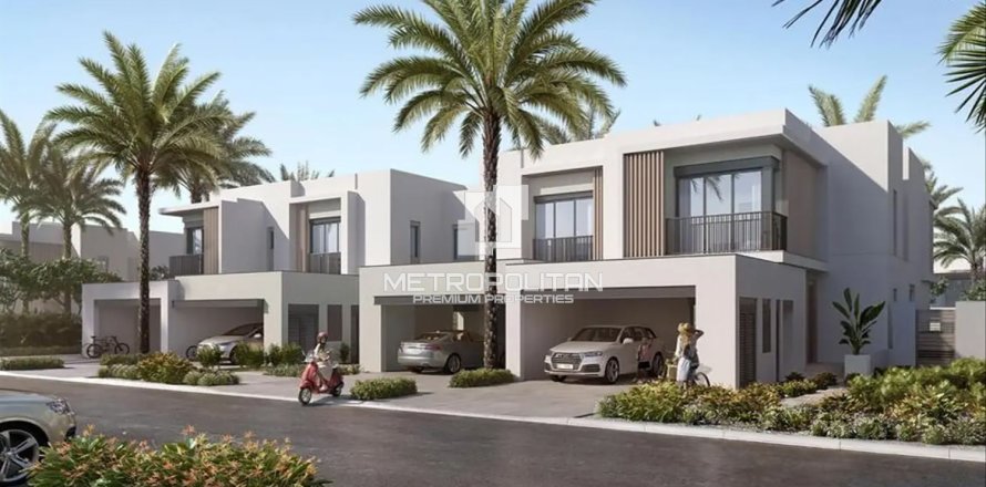 4 bedrooms Townhouse in Le Loi, Vietnam No. 93919