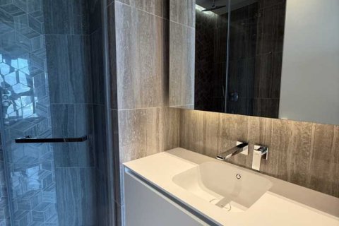 3 bedrooms Apartment in Germasogeia, Cyprus No. 81760 9