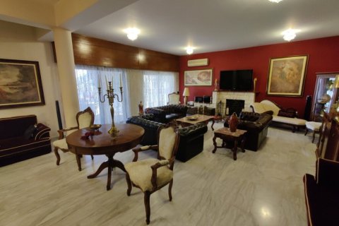 Вилла с 3 спальнями в Лимассол, Кипр №107029 2