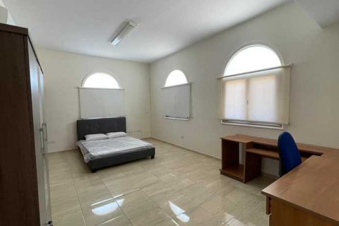 7 bedrooms House in Kolossi, Cyprus No. 63075 6