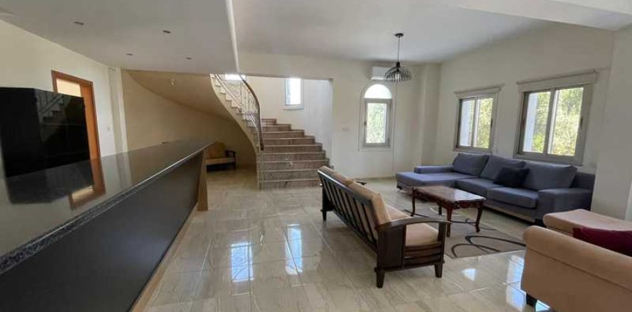 7 bedrooms House in Kolossi, Cyprus No. 63075