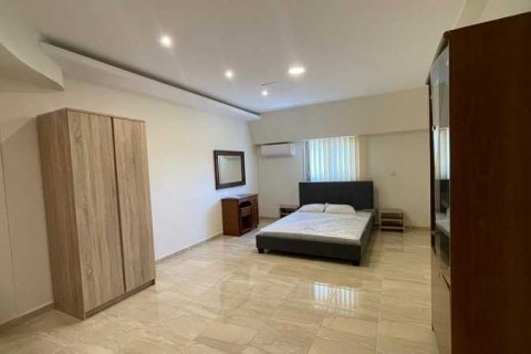 7 bedrooms House in Kolossi, Cyprus No. 63075 7