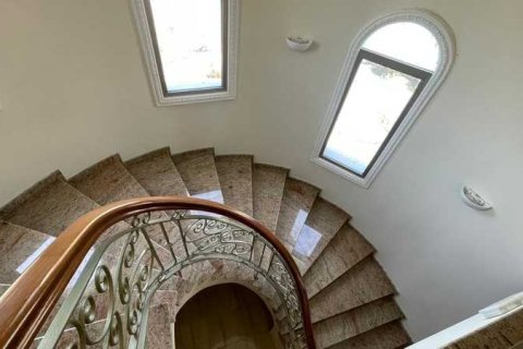 7 bedrooms House in Kolossi, Cyprus No. 63075 5