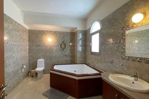 7 bedrooms House in Kolossi, Cyprus No. 63075 11