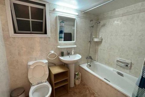 2 bedrooms Apartment in Germasogeia, Cyprus No. 35040 4