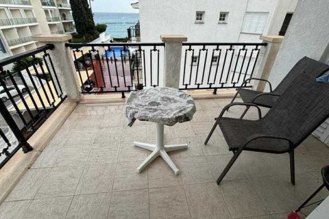 2 bedrooms Apartment in Germasogeia, Cyprus No. 35040 8