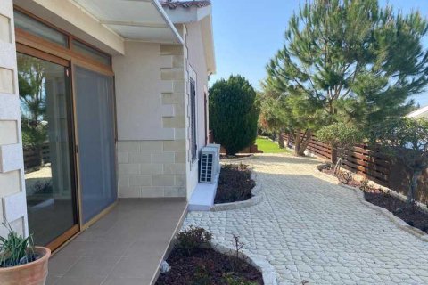 4 bedrooms Villa in Paphos, Cyprus No. 101937 7