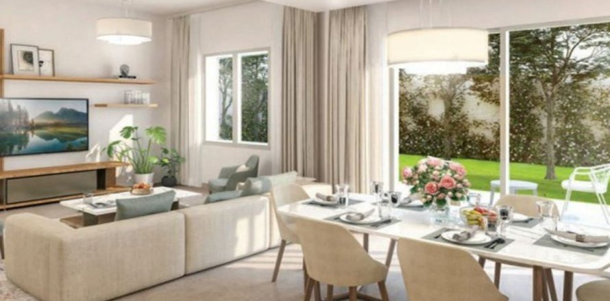 3 dormitorios Townhouse en Al Mearag City, Vietnam No. 94916