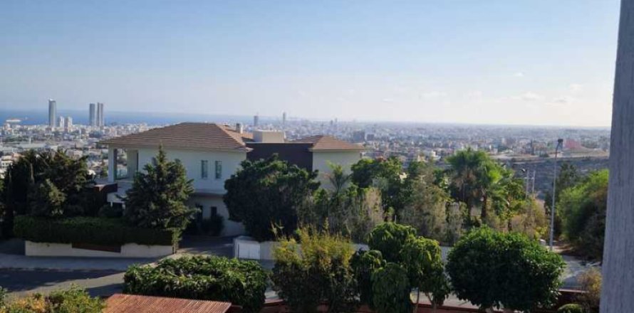 4 bedrooms Villa in Germasogeia, Cyprus No. 75697