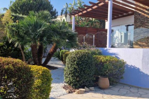 4 bedrooms Villa in Germasogeia, Cyprus No. 75697 6