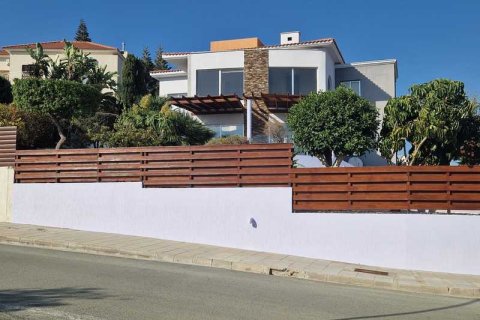4 bedrooms Villa in Germasogeia, Cyprus No. 75697 4