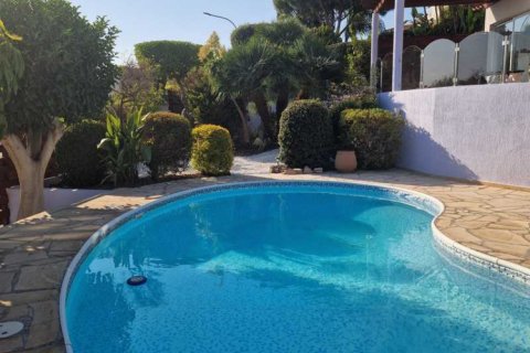 4 bedrooms Villa in Germasogeia, Cyprus No. 75697 9