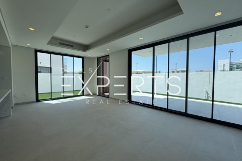5 bedrooms Villa in Bavaria Town, Vietnam No. 71857 8