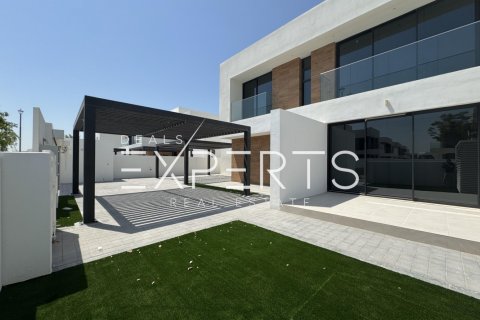 5 bedrooms Villa in Bavaria Town, Vietnam No. 71857 2