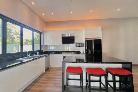 4 bedrooms House in Chiang Mai, Thailand No. 97612 17