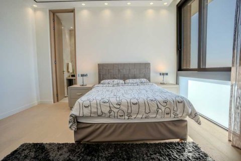 Дом с 6 спальнями в Гермасойя, Кипр №101042 3