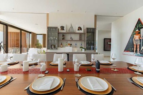 Дом с 6 спальнями в Гермасойя, Кипр №101042 4