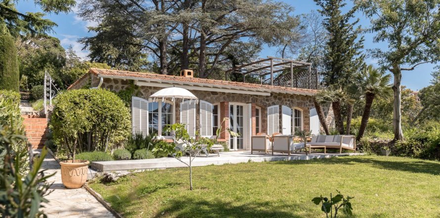 2 chambres Appartement à Cannes, France No. 100265