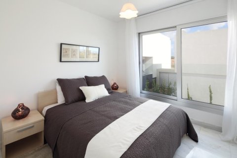 3 bedrooms Villa in Paphos, Cyprus No. 106054 5