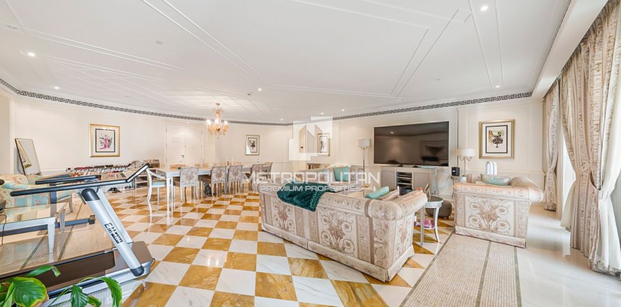 Квартира с 3 спальнями в Palazzo Versace, ОАЭ №118502