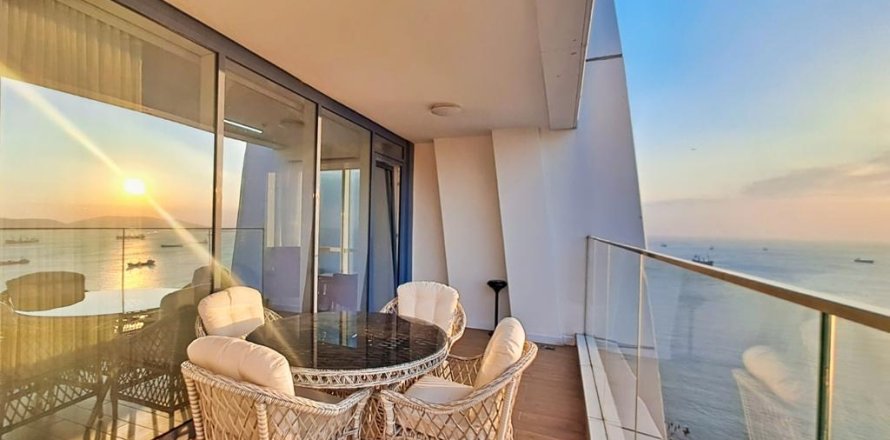 1 bedroom Apartment in Istanbul, Turkey No. 15781