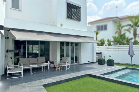4 dormitorios House en Nicosia, Cyprus No. 63371 8