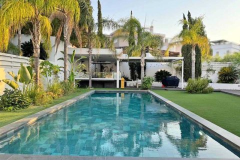 4 dormitorios House en Nicosia, Cyprus No. 63371 1