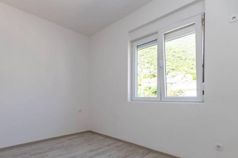 2 bedrooms Apartment in Herceg Novi, Montenegro No. 81124 6