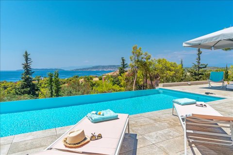 4 bedrooms Villa in Kranidi, Greece No. 56462 2