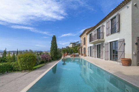 9 bedrooms Villa in Cannes, France No. 67304 3