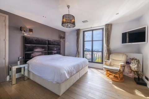 9 bedrooms Villa in Cannes, France No. 67304 10