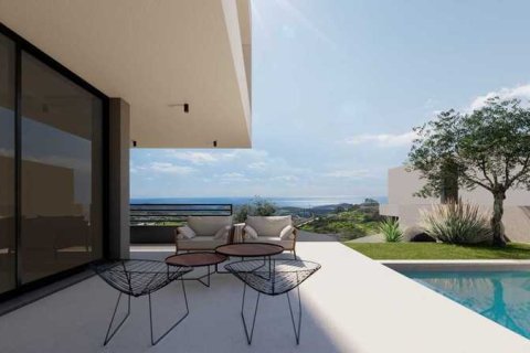 Дом с 6 спальнями в Пареклисия, Кипр №30003 1