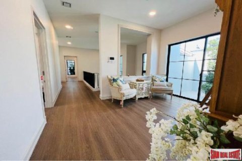 4 chambres House à Bangkok, Thailand No. 97123 9